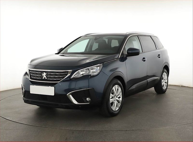 Peugeot 5008 (2019) 1.5 BlueHDi, Automat, 7 míst - fotka 2 z 20