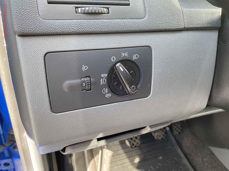 Škoda Fabia (2004) 1.2 i, 2.maj,ČR, servis.kniha - fotka 15 z 16