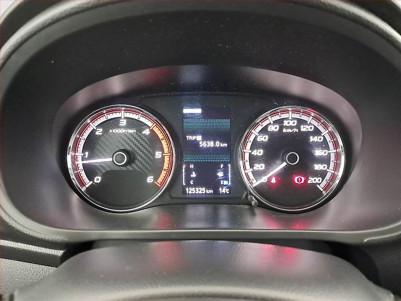 Mitsubishi L200 (2020) 2.2 DI-D - fotka 11 z 17