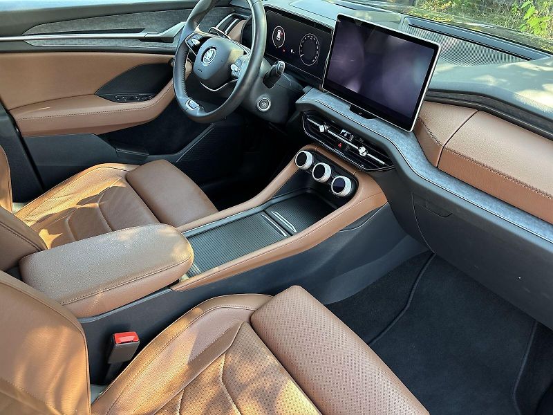Škoda Kodiaq (2024) 2.0 TDI 4x4 DSG Exclusive Sele - fotka 10 z 36