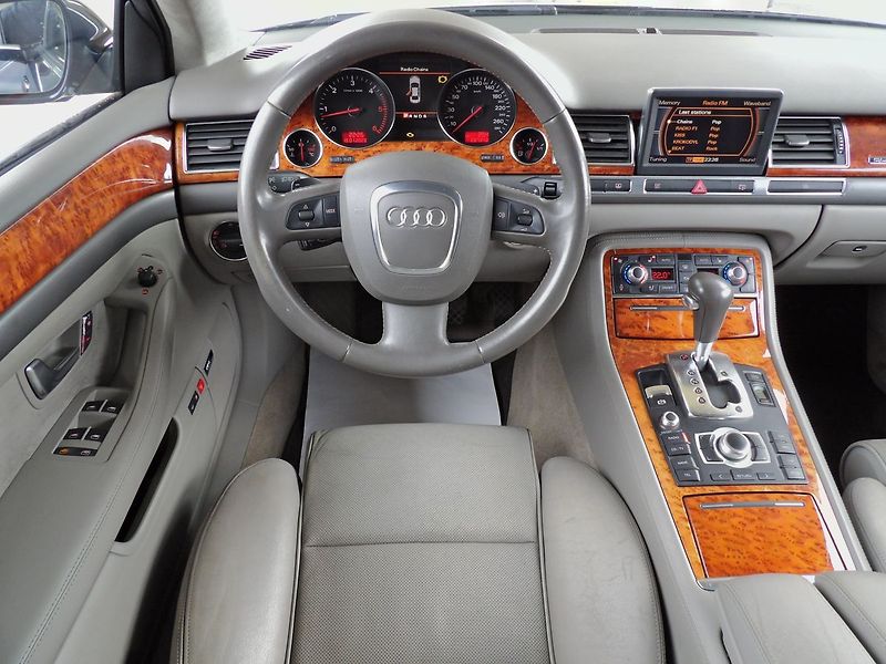 Audi A8 4.0TDI V8 Exclusive ČR - fotka 7 z 32