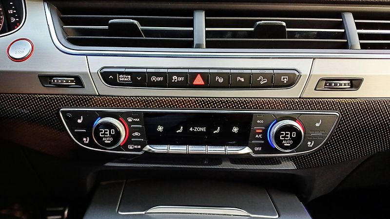 Audi SQ7 S-LINE 4.0 TDI 320kW 7míst. - fotka 34 z 50