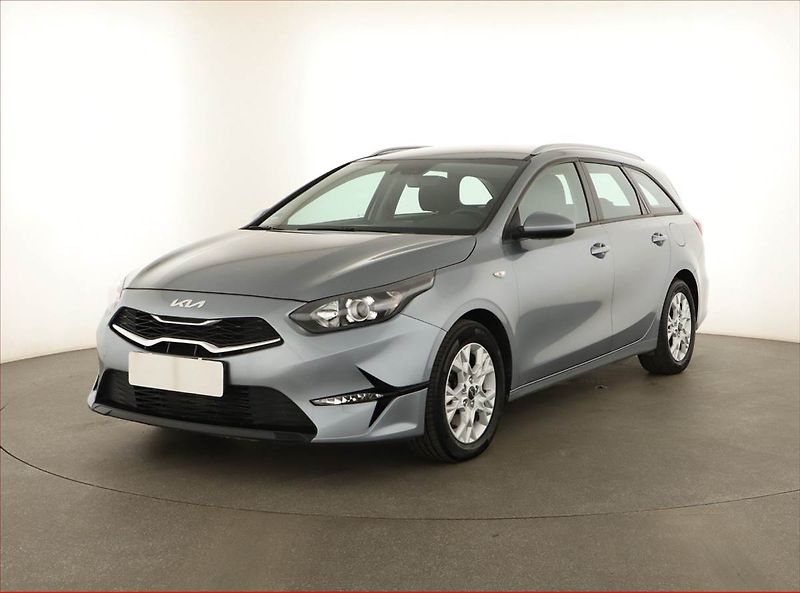 Kia Ceed (2023) Spin 1.0 T-GDI, SPIN, DPH - fotka 2 z 13