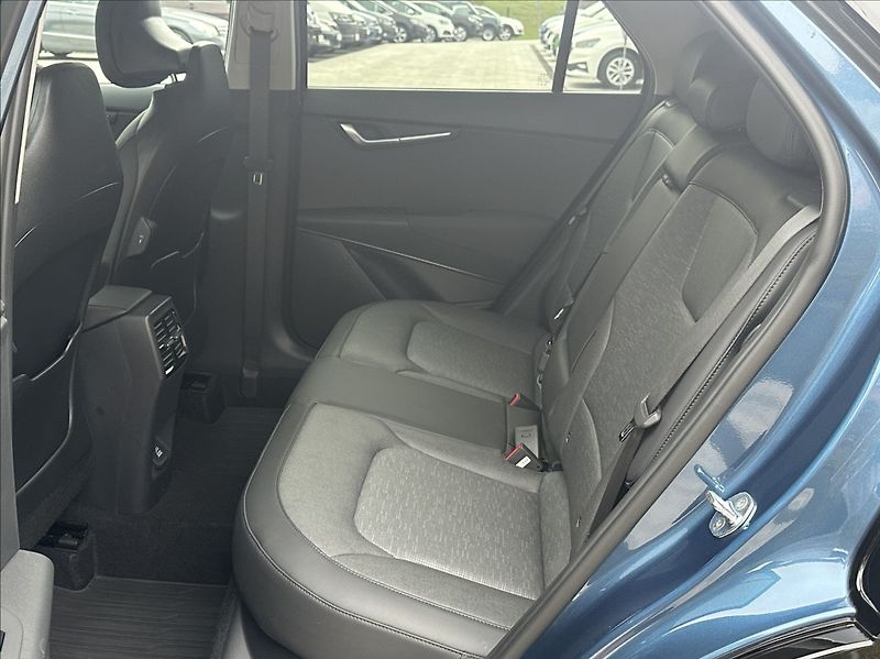 Kia Niro 1,6 GDI PHEV 184PS  Spirit A/T - fotka 14 z 54