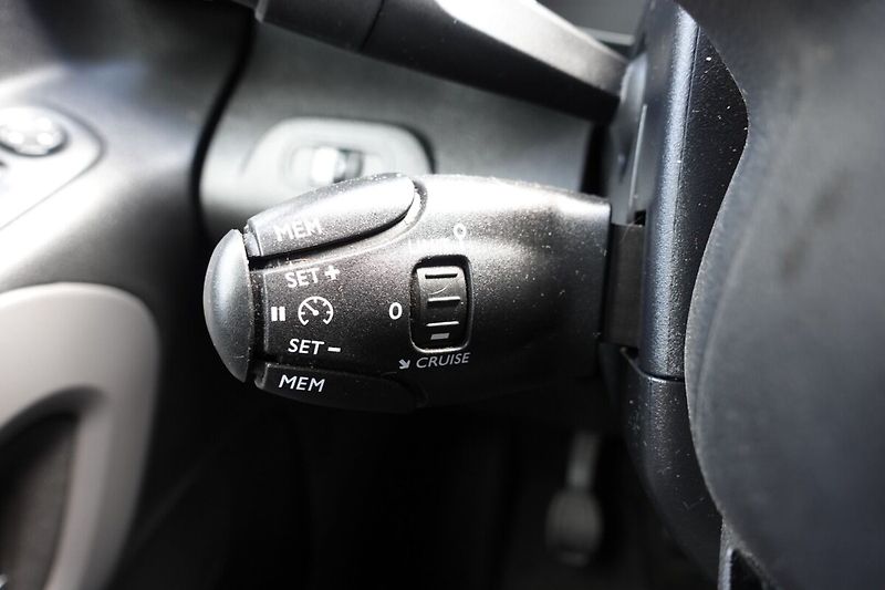 Toyota ProAce City Verso 1.5 D4-D 130 6 MT Long 5D Fami - fotka 27 z 31