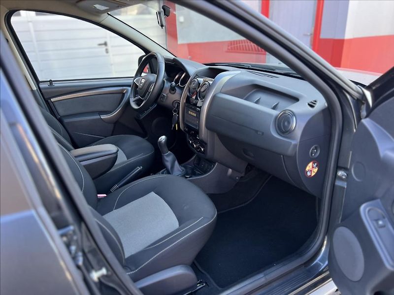 Dacia Duster 1,6 SCe / LPG / KLIMA Black Sh - fotka 20 z 32
