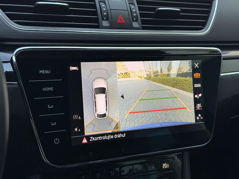 Škoda Superb (2022) L&K 2.0 TDi 110 kW/DSG/DPH - fotka 23 z 24