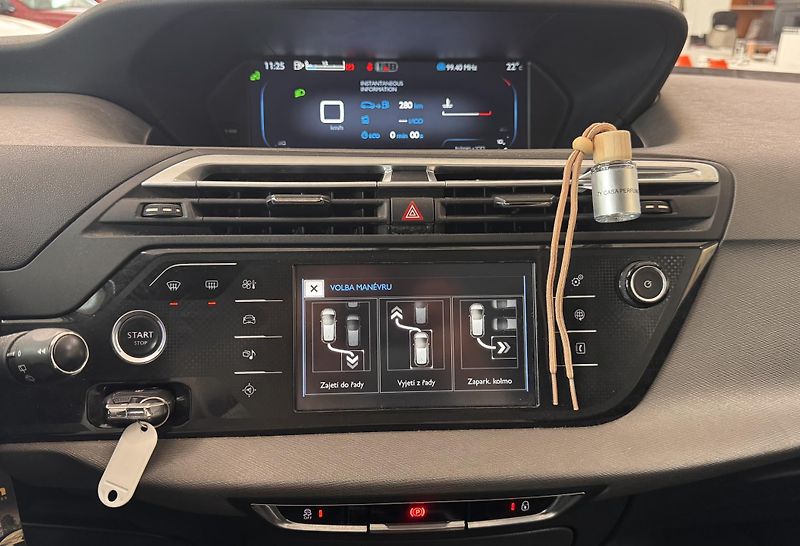 Citroën Grand C4 Picasso 1.6 HDI,Intensive ,ČR, 7 míst - fotka 21 z 29