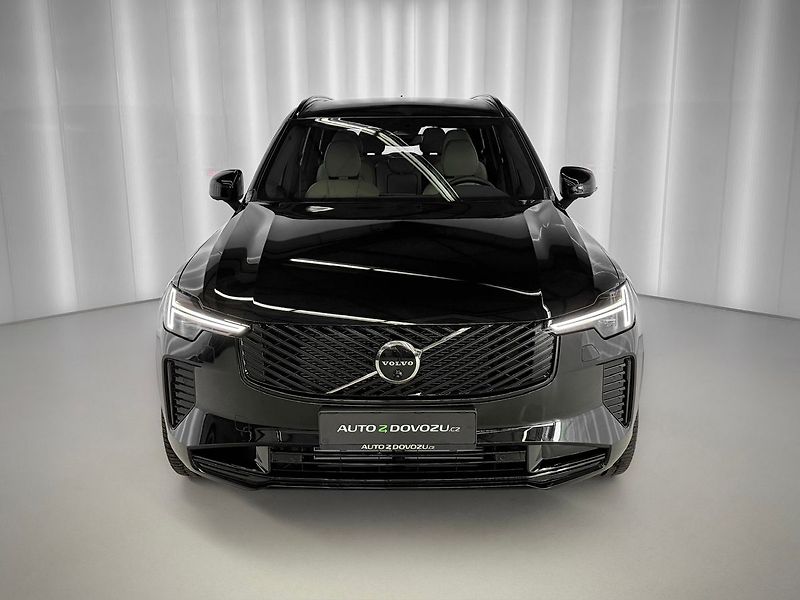 Volvo XC90 T8 AWD DARK PLUS, CHARCOAL, VZ - fotka 2 z 33