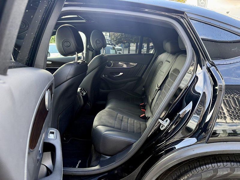 Mercedes-Benz GLC (2023) 200 d 4MATIC kupé - fotka 13 z 45