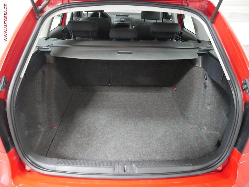Škoda Octavia (2012) 2.0 TDi, ČR, AC - fotka 7 z 15
