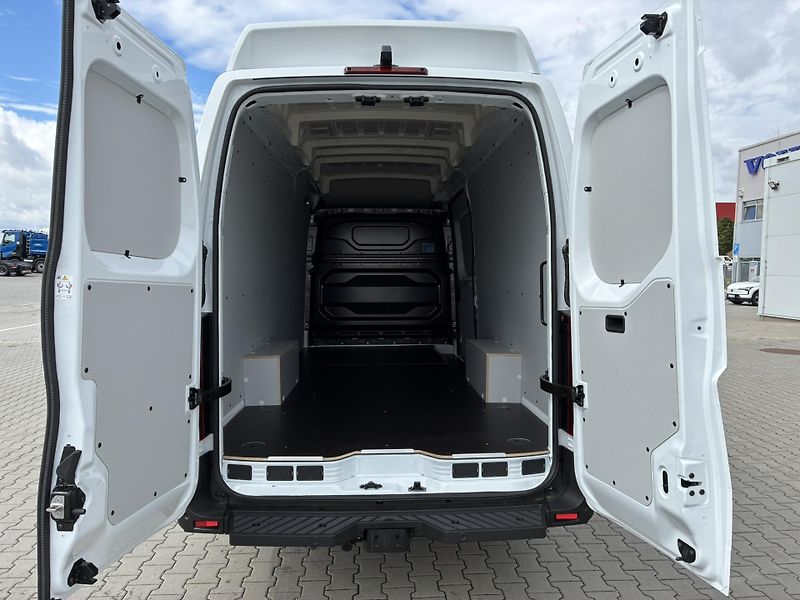 Renault Master (2026) - fotka 6 z 21