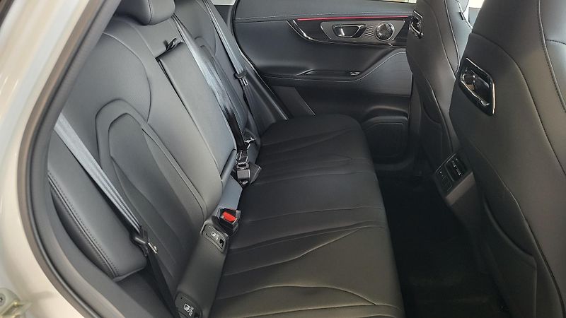 Omoda 5 (2025) PREMIUM 1,6 TGDI - fotka 22 z 26