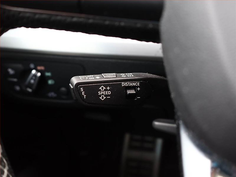 Audi Q5 (2021) S line 40 TDI - fotka 20 z 23