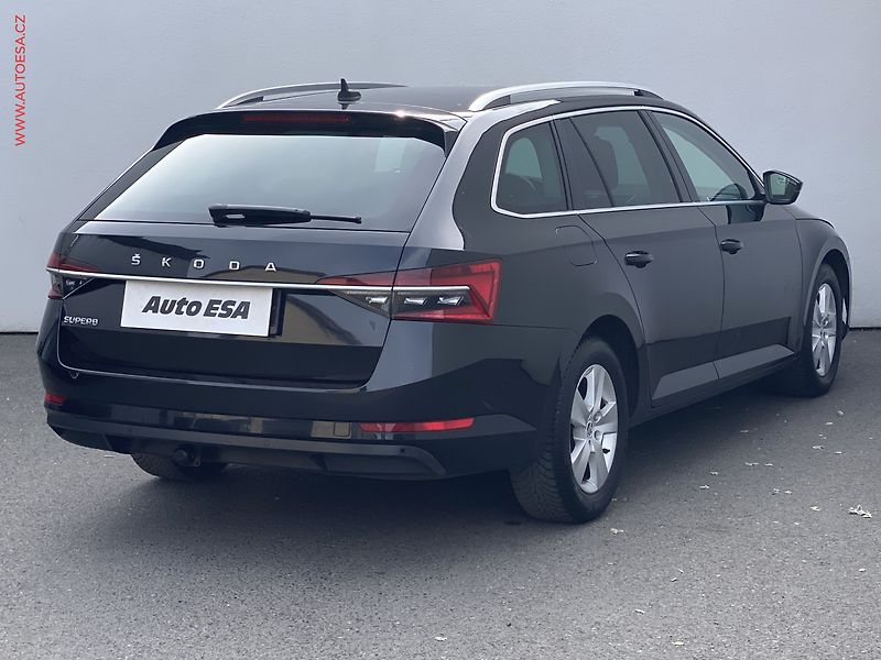 Škoda Superb (2020) 2.0 TDi, Style, LED, navi - fotka 4 z 18