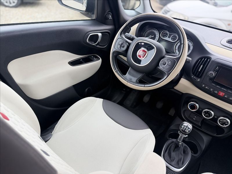 Fiat 500L i 77kW KLIMA - fotka 22 z 28