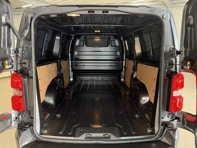 Fiat Scudo (2026) E 75kWh 136k van L3 - fotka 24 z 27