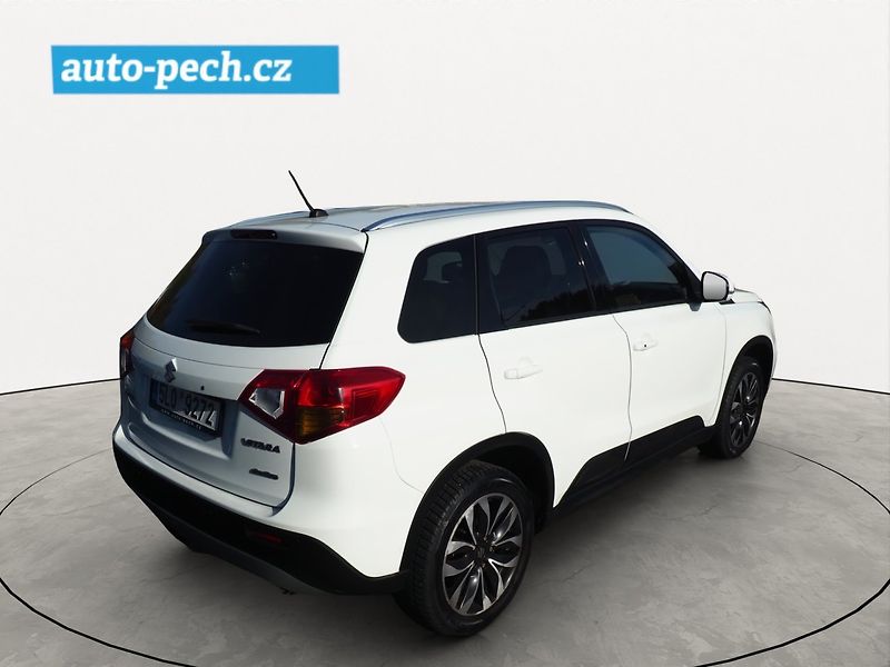 Suzuki Vitara (2016) 1.6i VVT, 88 kW, 4x4 - fotka 4 z 42