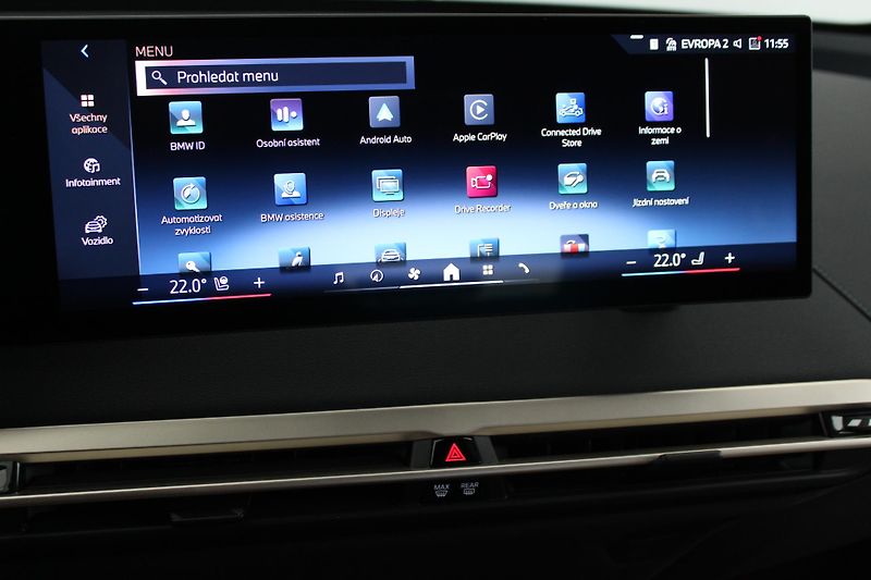 BMW iX xDrive40 - fotka 18 z 29