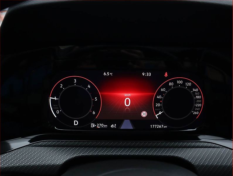 Volkswagen Golf (2021) R-Line 2.0 TDI, Automat, Kůže - fotka 11 z 25