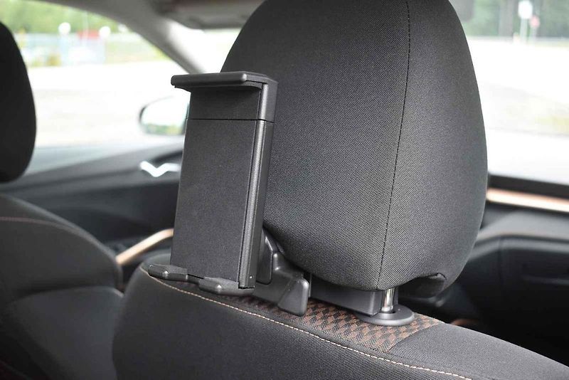 Nová Fabia v Jizerských horách s výhledem na Ještěd