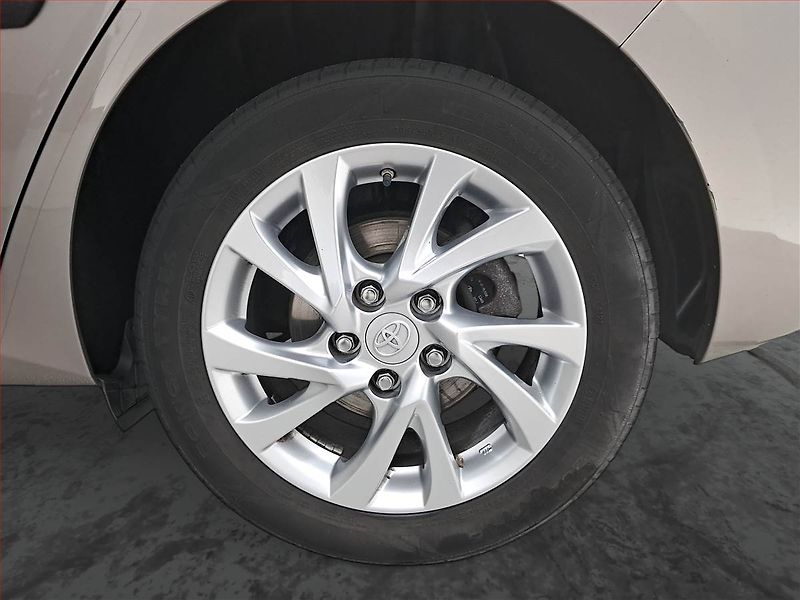 Toyota Auris (2016) 1.6 Valvematic, ČR,1.maj - fotka 15 z 15