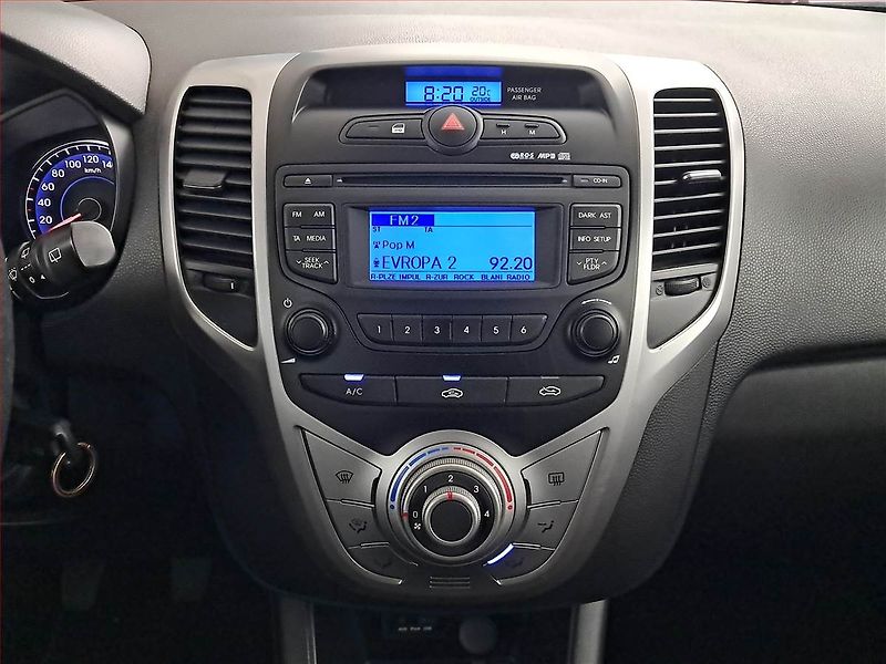 Hyundai ix20 (2013) 1.4 CVVT, Serv.kniha - fotka 12 z 16