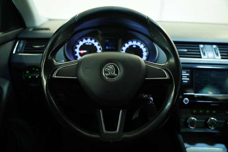 Škoda Octavia - fotka 16 z 25