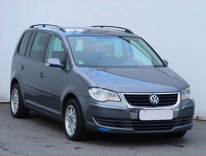 Volkswagen Touran (2007) Trendline 1.9 TDI, 7 míst - fotografie inzerátu