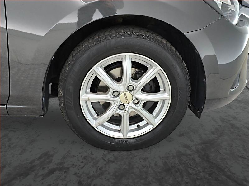 Mazda 2 (2019) 1.5 16V, Park. senzory - fotka 14 z 14