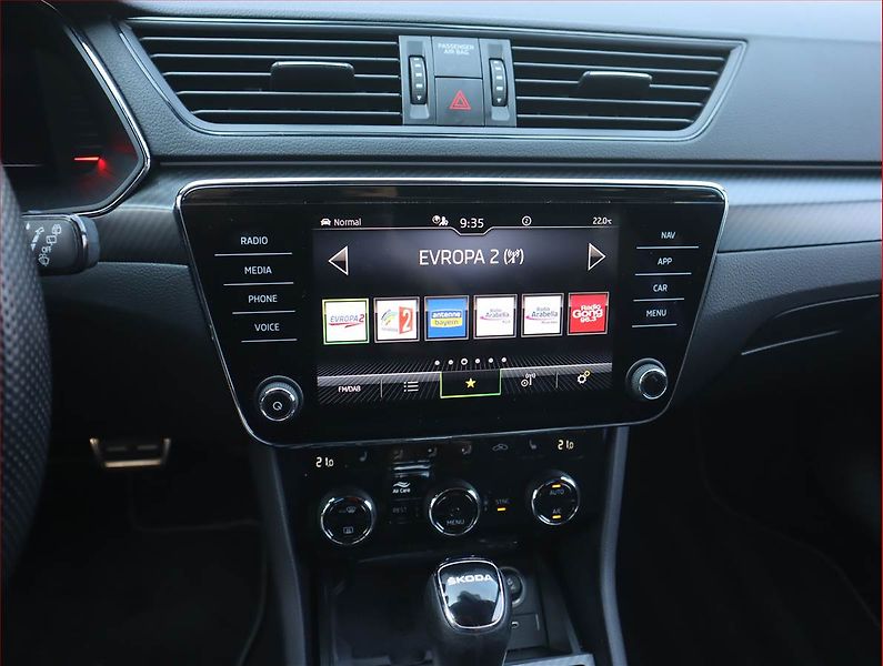 Škoda Superb (2022) Sportline 2.0 TDI - fotka 12 z 21