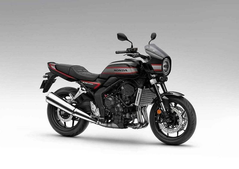 Honda CB1000F bude v nabídce značky jediným čtyřválcovým litrem, který nemá sportovní zaměření.