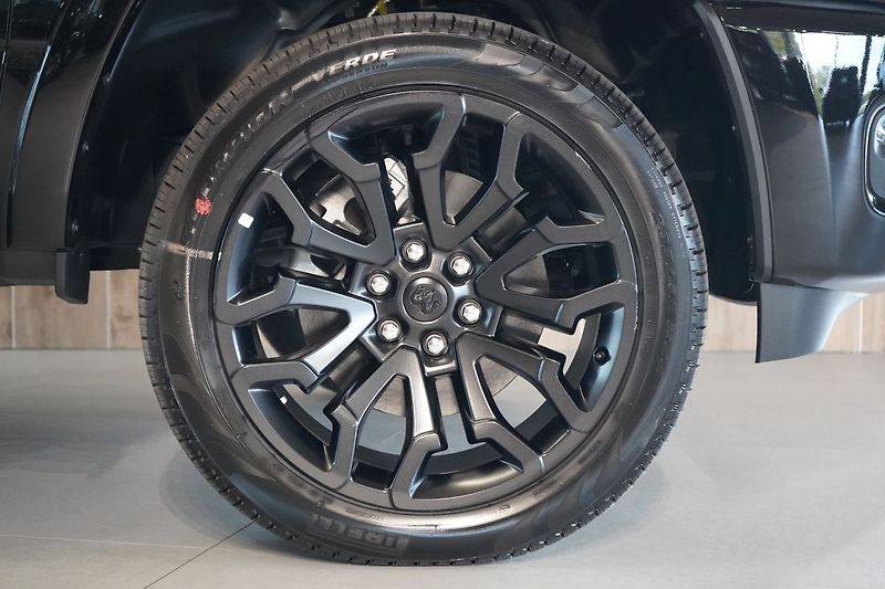 Dodge RAM (2026) 1500 Limited  V8 2026 - fotka 7 z 50