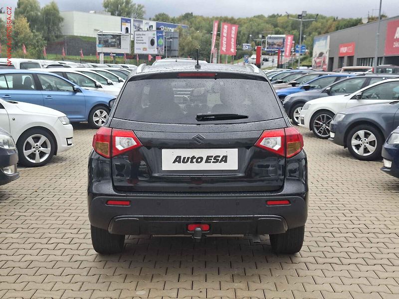 Suzuki Vitara (2016) 1.6DDIS 4x4, ČR, LED, navi - fotka 5 z 17
