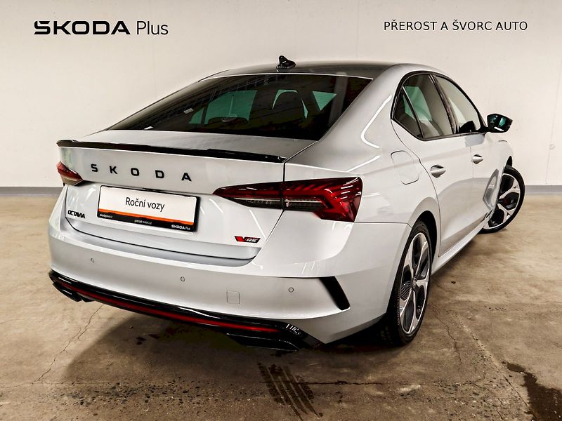 Škoda Octavia (2025) 2.0 TSI 195 kW DSG RS - fotka 2 z 31