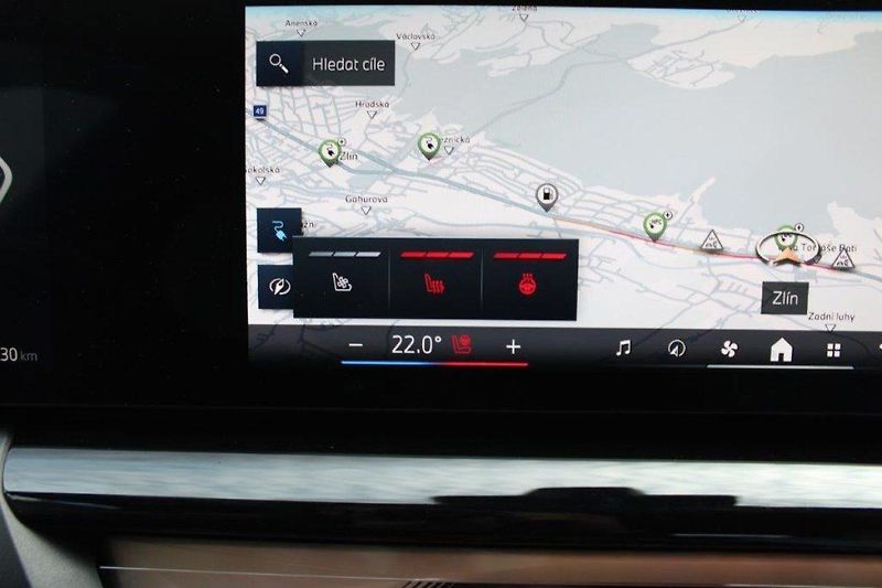 BMW i5 xDrive40 Sedan - fotka 21 z 27