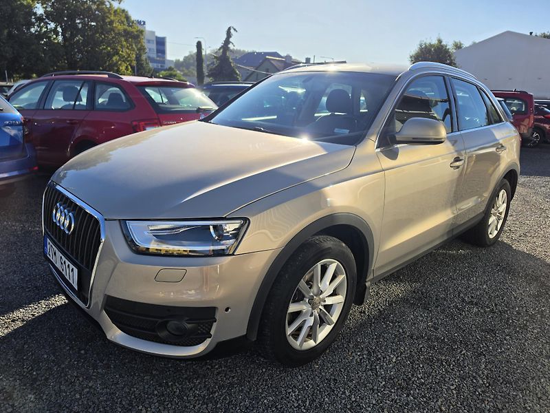 Audi Q3 2.0 TFSI led S Tronic kei - fotka 2 z 24