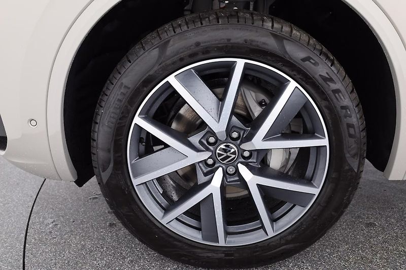 Volkswagen Touareg TDI 210kW R-Line 360 Ventilace - fotka 5 z 15