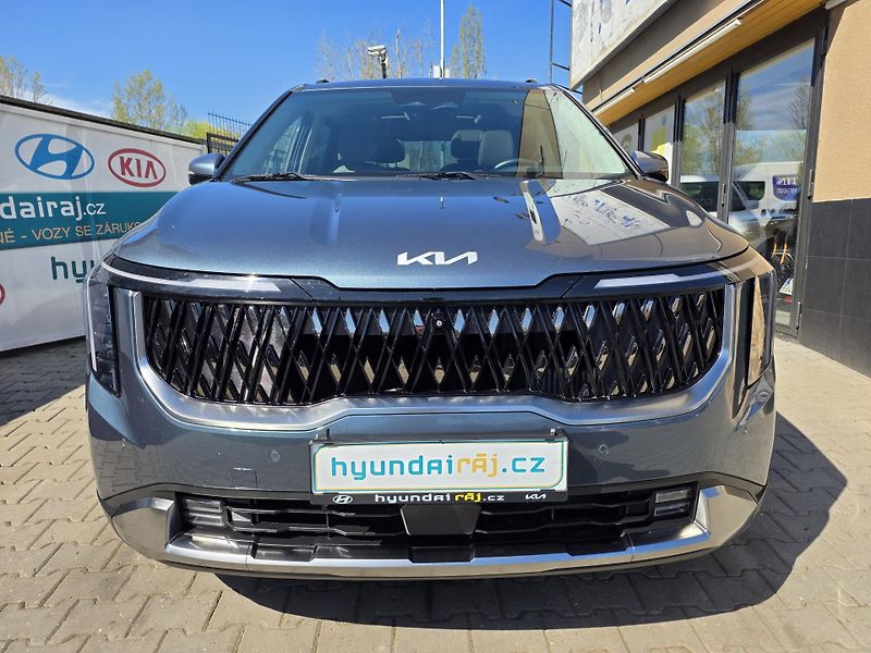 Kia Carnival 2,2-7 MÍST-ODBĚR 10/2026-TAŽNÉ - fotka 2 z 18