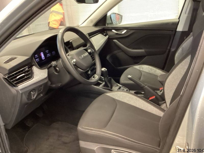 Škoda Kamiq Selection 1,0 TSI 85kW MT6/N98 - fotka 6 z 7