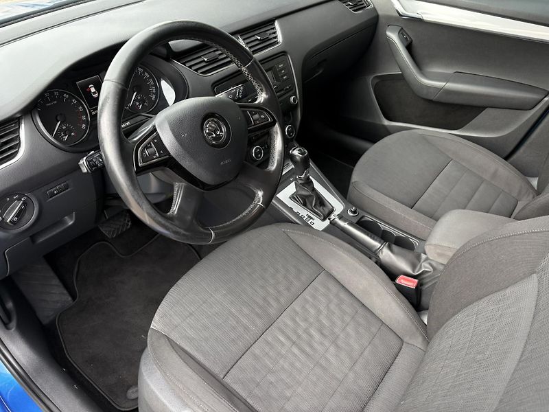 Škoda Octavia 2.0 TDI DSG / 110 kW Elegance - fotka 10 z 19