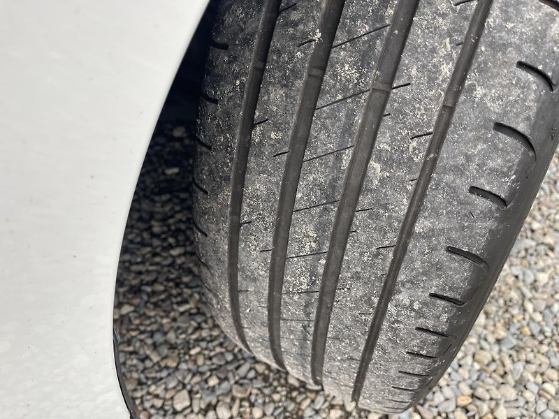 Volkswagen Passat 2.0TDi DSG 4x4 ELEGANCE-DPH-ČR - fotka 9 z 46