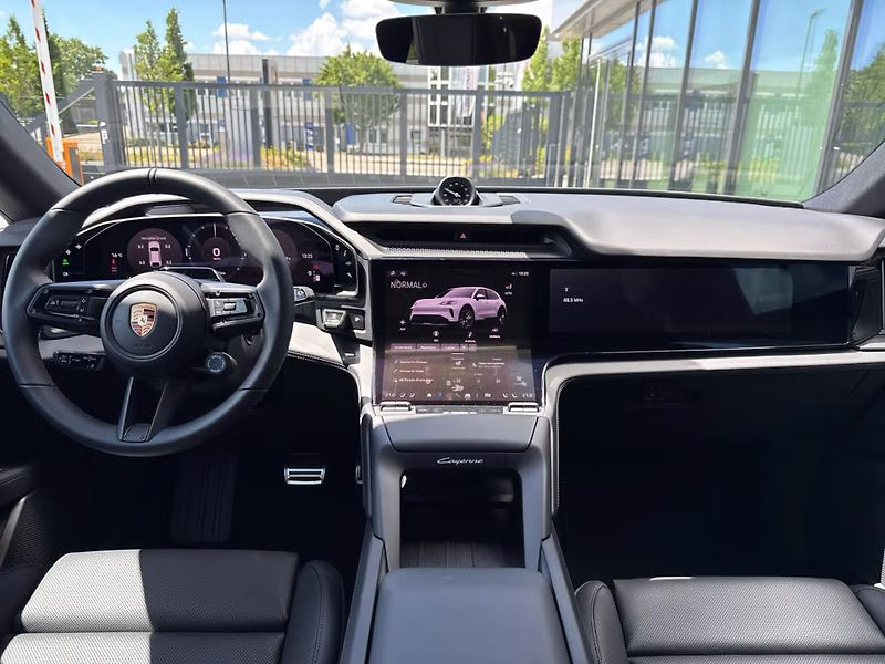 Porsche Cayenne Electric HuD Venti Display spo - fotka 12 z 19