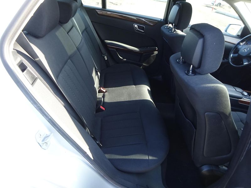 Mercedes-Benz Třídy E 220 CDI 125kW ELEGANCE - fotka 11 z 25