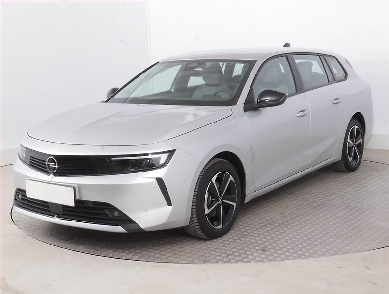 Opel Astra (2024) Edition 1.2 Turbo - fotka 2 z 15