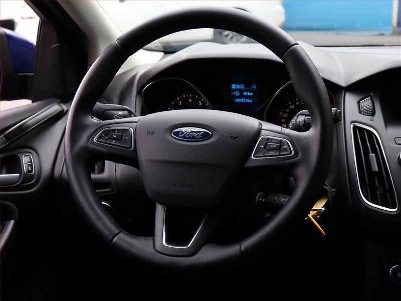 Ford Focus (2015) 1.0 EcoBoost, Automat - fotka 13 z 14