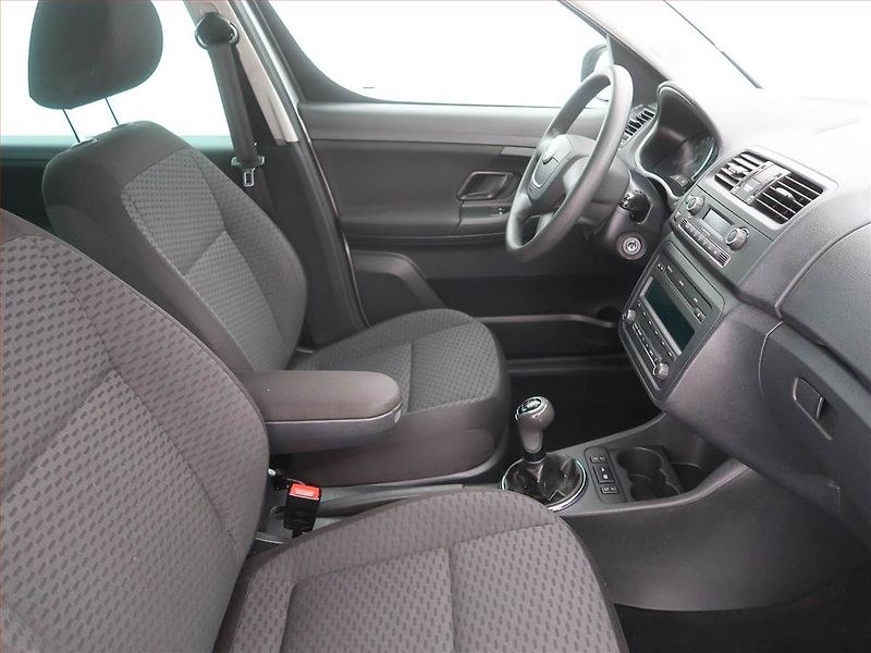 Škoda Roomster (2011) Style 1.6 TDI, Serv.kniha - fotka 9 z 16