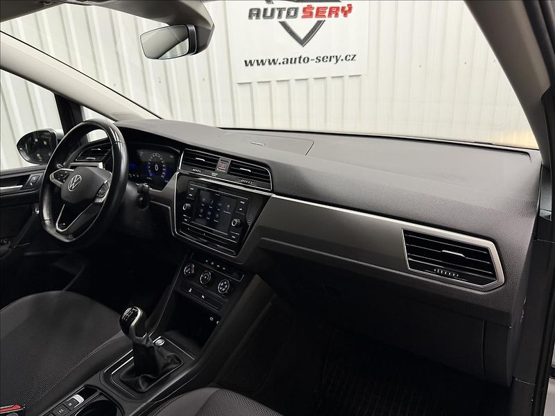 Volkswagen Touran 2.0TDI 2XKOLA 1MAJITEL 84KM! - fotka 32 z 37