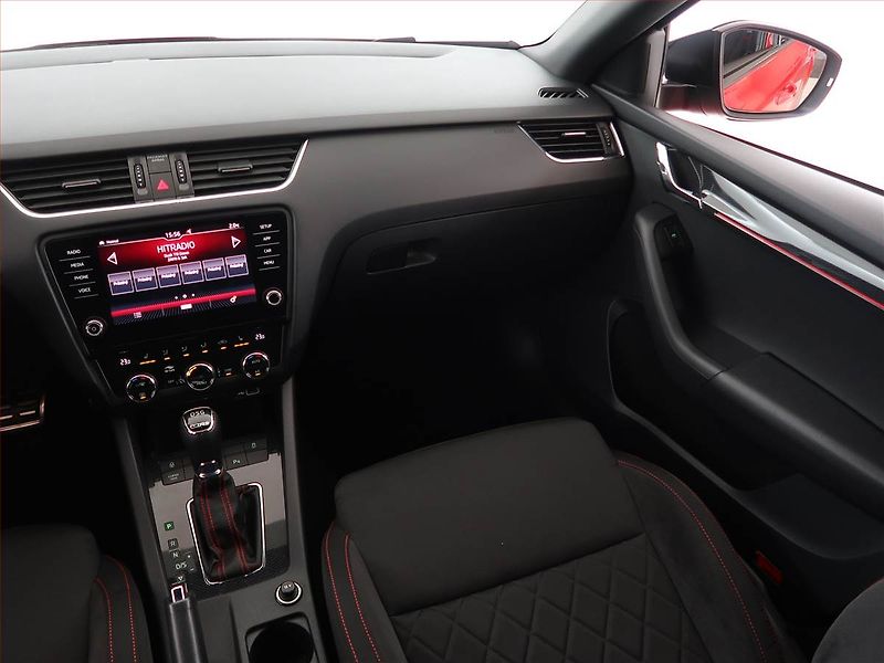 Škoda Octavia (2019) RS 2.0 TDI, Automat, ČR,1.maj - fotka 8 z 19