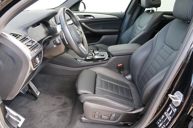 BMW X4 M40d - fotka 2 z 15
